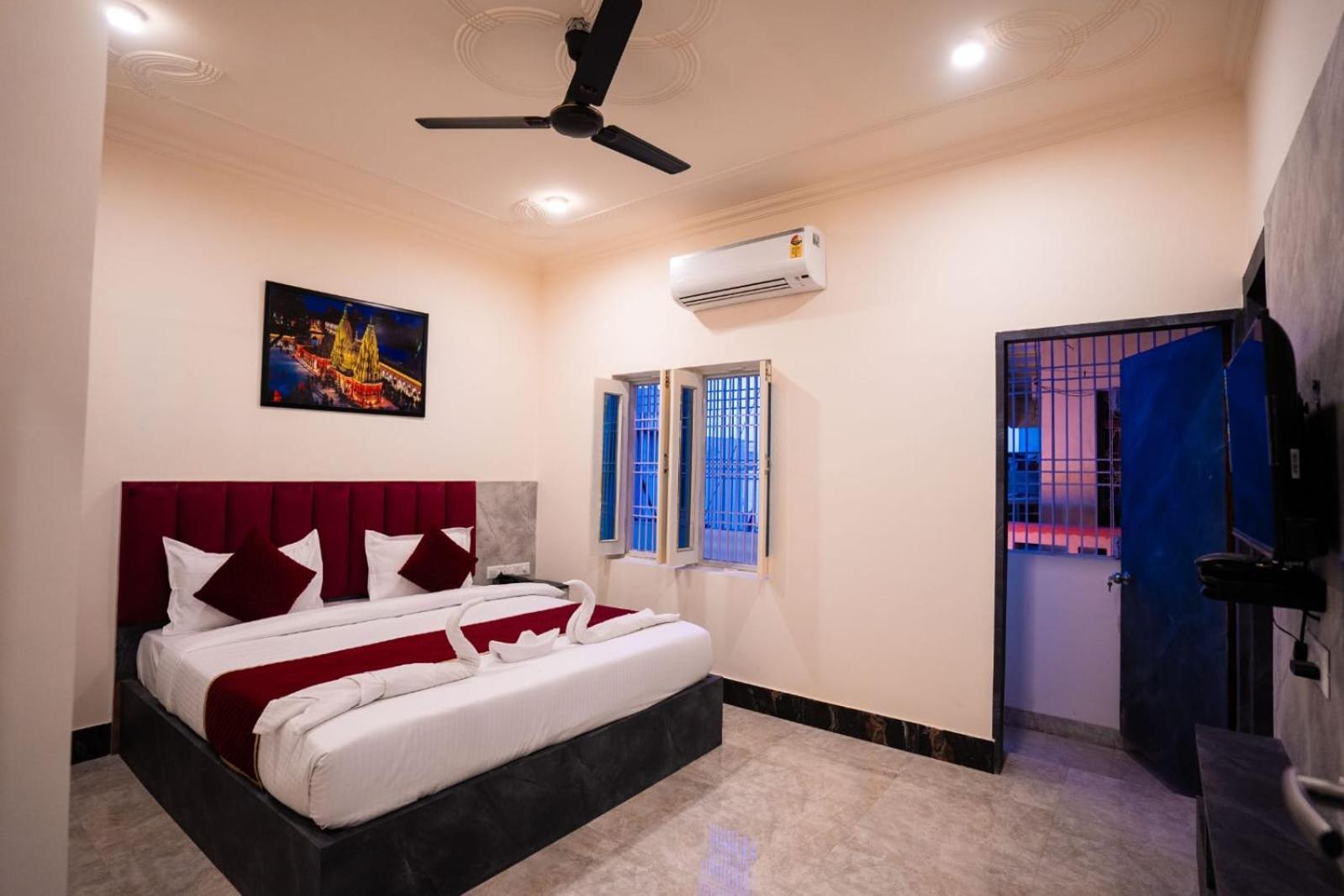 Hotel Jsr Kedar Варанаси Екстериор снимка
