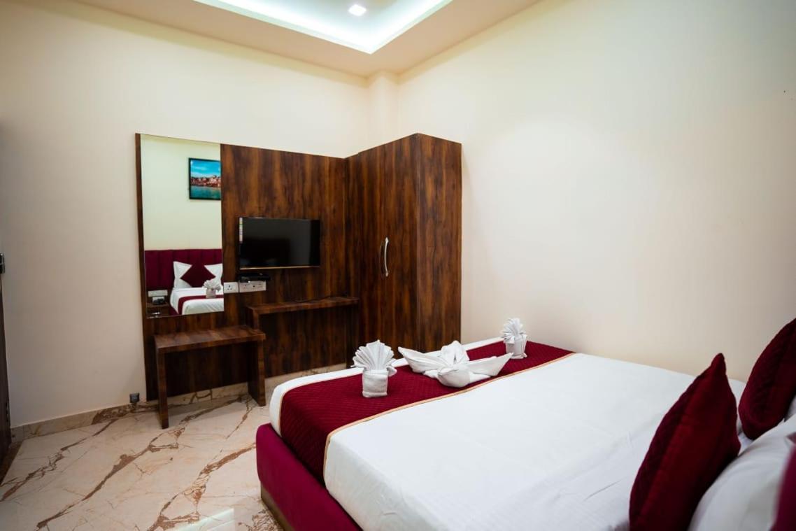 Hotel Jsr Kedar Варанаси Екстериор снимка